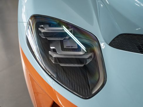 Used 2019 Ford GT RWD image 21