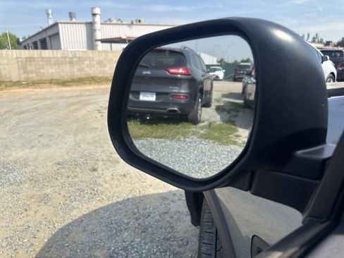 Used 2025 Mitsubishi Outlander Sport LE image 18