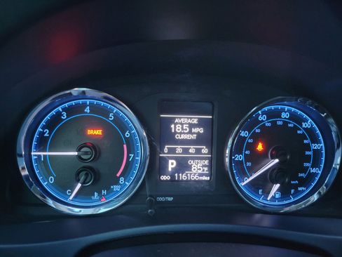Used 2019 Toyota Corolla LE FWD image 39