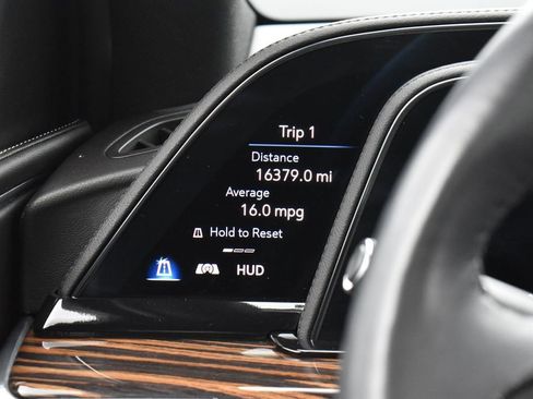 Certified 2024 Cadillac Escalade Premium Luxury w/ Performance Package AWD/4WD image 18