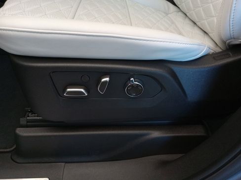 New 2026 Cadillac Escalade V w/ LPO, Onyx Lite Package image 19