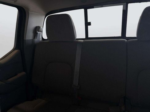 Used 2018 Nissan Frontier SV AWD/4WD image 20