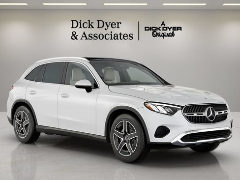 Used 2026 Mercedes-Benz GLC 300 image 6