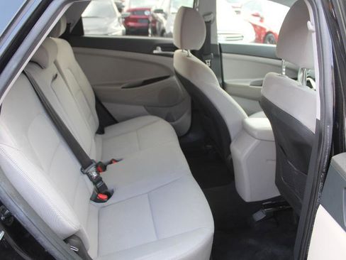 Used 2021 Hyundai Tucson SE FWD image 13