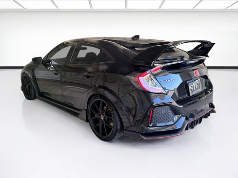 Used 2017 Honda Civic Type R image 6