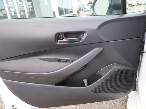 Used 2024 Toyota Corolla LE image 25