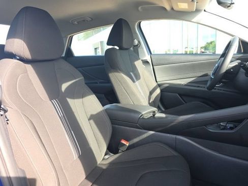 Certified 2023 Hyundai Elantra SEL w/ Convenience Package FWD image 8