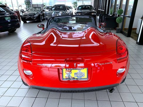 Used 2007 Pontiac Solstice Convertible w/ Premium Package RWD image 7