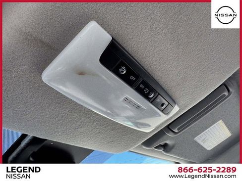 Used 2022 Nissan Versa SV image 28