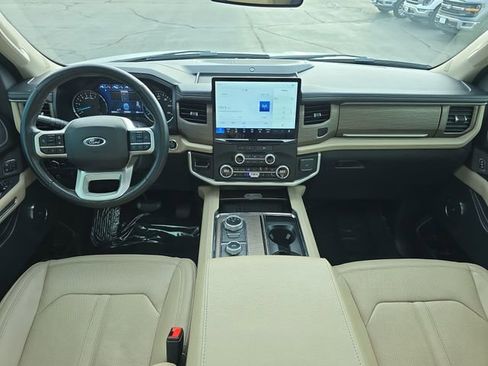 Used 2024 Ford Expedition Max Limited AWD/4WD image 18