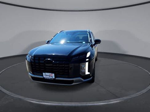 Used 2024 Hyundai Palisade Limited FWD image 3