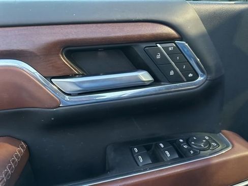 Certified 2024 GMC Sierra 2500 Denali Ultimate image 42