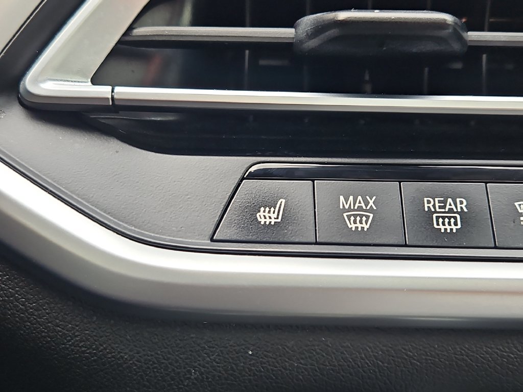 Used 2021 BMW X5 xDrive40i w/ Premium Package AWD/4WD image 22