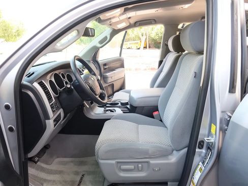 Used 2010 Toyota Tundra 4x4 Double Cab image 23