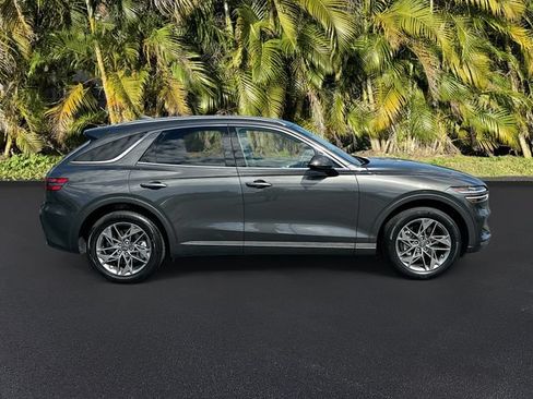 Used 2025 Genesis GV70 2.5T AWD/4WD image 3