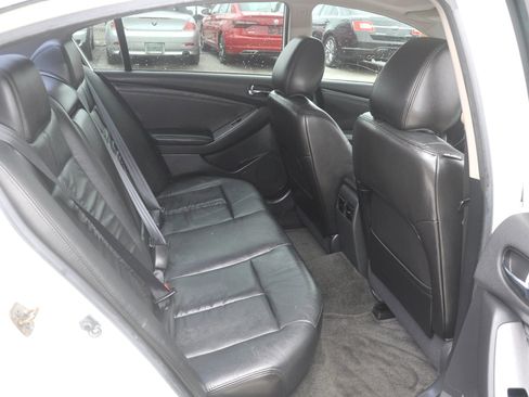 Used 2010 Nissan Altima 2.5 SL w/ SL Pkg FWD image 17