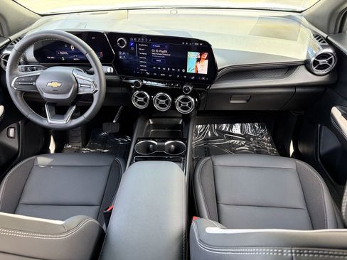 Used 2024 Chevrolet Blazer EV LT AWD/4WD image 15
