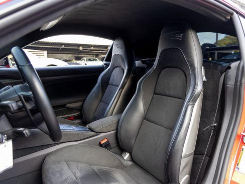 Certified 2023 Porsche 718 Cayman GT4 RS image 5