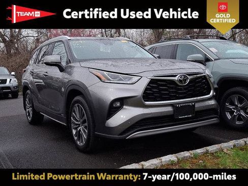Certified 2025 Toyota Highlander Limited image 1