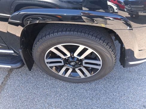 Used 2023 Toyota 4Runner Limited AWD/4WD image 4