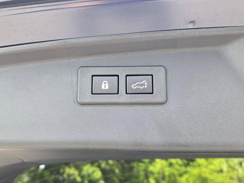 Certified 2023 Subaru Outback Touring XT AWD/4WD image 10