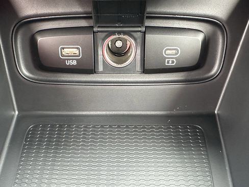 New 2026 Hyundai Venue SE FWD image 29