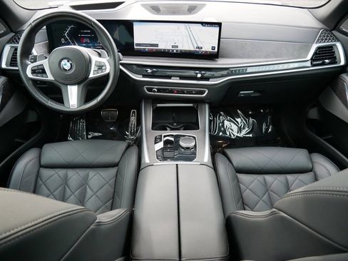 Used 2025 BMW X5 xDrive40i AWD/4WD image 14