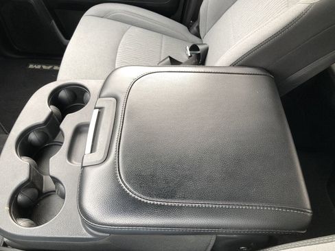 Used 2024 RAM 2500 Big Horn w/ Bed Utility Group image 17