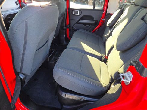 Used 2024 Jeep Wrangler Sahara w/ Technology Group image 21