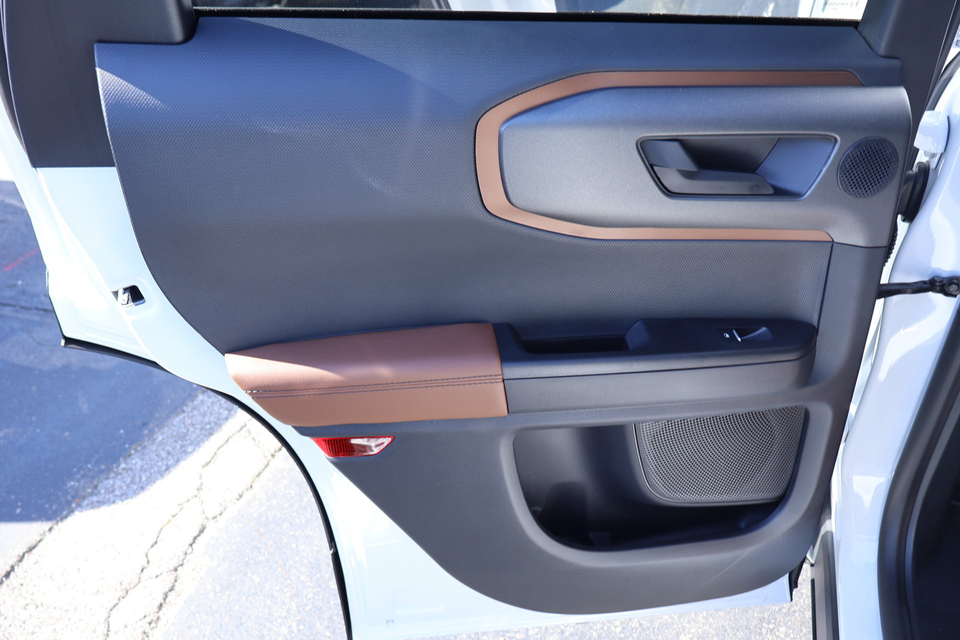 New 2026 Ford Bronco Sport Outer Banks w/ Outer Banks Tech Package+ AWD/4WD image 17