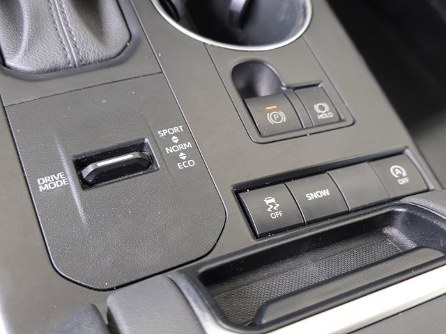 Used 2022 Toyota Highlander XLE FWD image 25