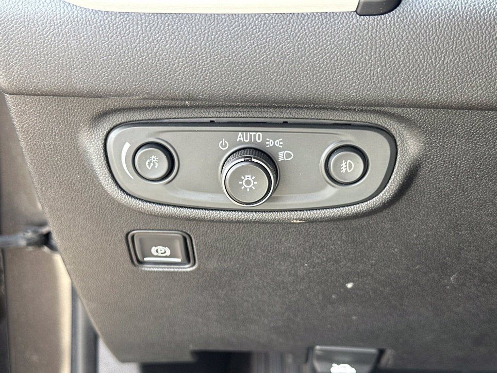 Used 2019 GMC Terrain SLT w/ Preferred Package AWD/4WD image 18