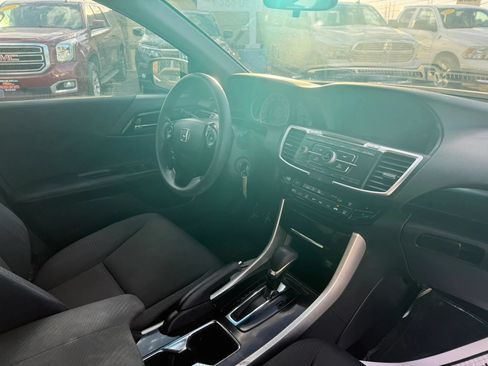 Used 2017 Honda Accord LX image 16