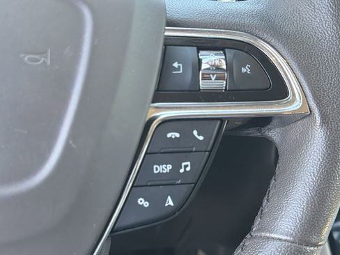 Used 2023 Lincoln Nautilus AWD w/ Premium Package image 27