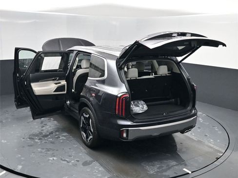 New 2025 Kia Telluride EX image 23