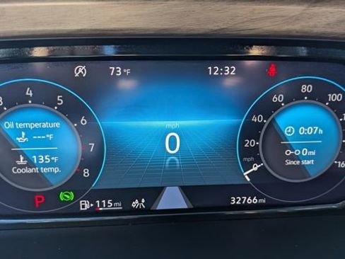 Used 2024 Volkswagen Atlas SE image 35