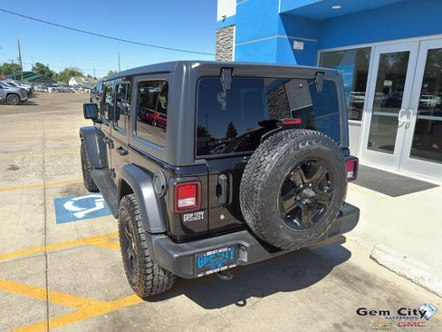 Used 2020 Jeep Wrangler Unlimited Sport S image 7