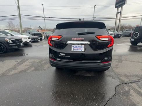 Used 2022 GMC Terrain SLE image 7