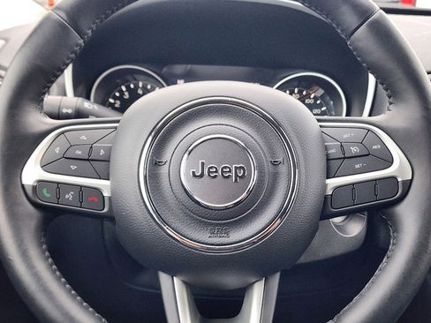 Used 2019 Jeep Compass Altitude image 15