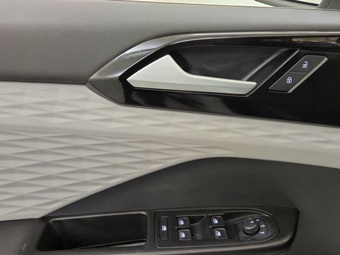 Used 2022 Volkswagen Taos S w/ IQ Drive S Package FWD image 20