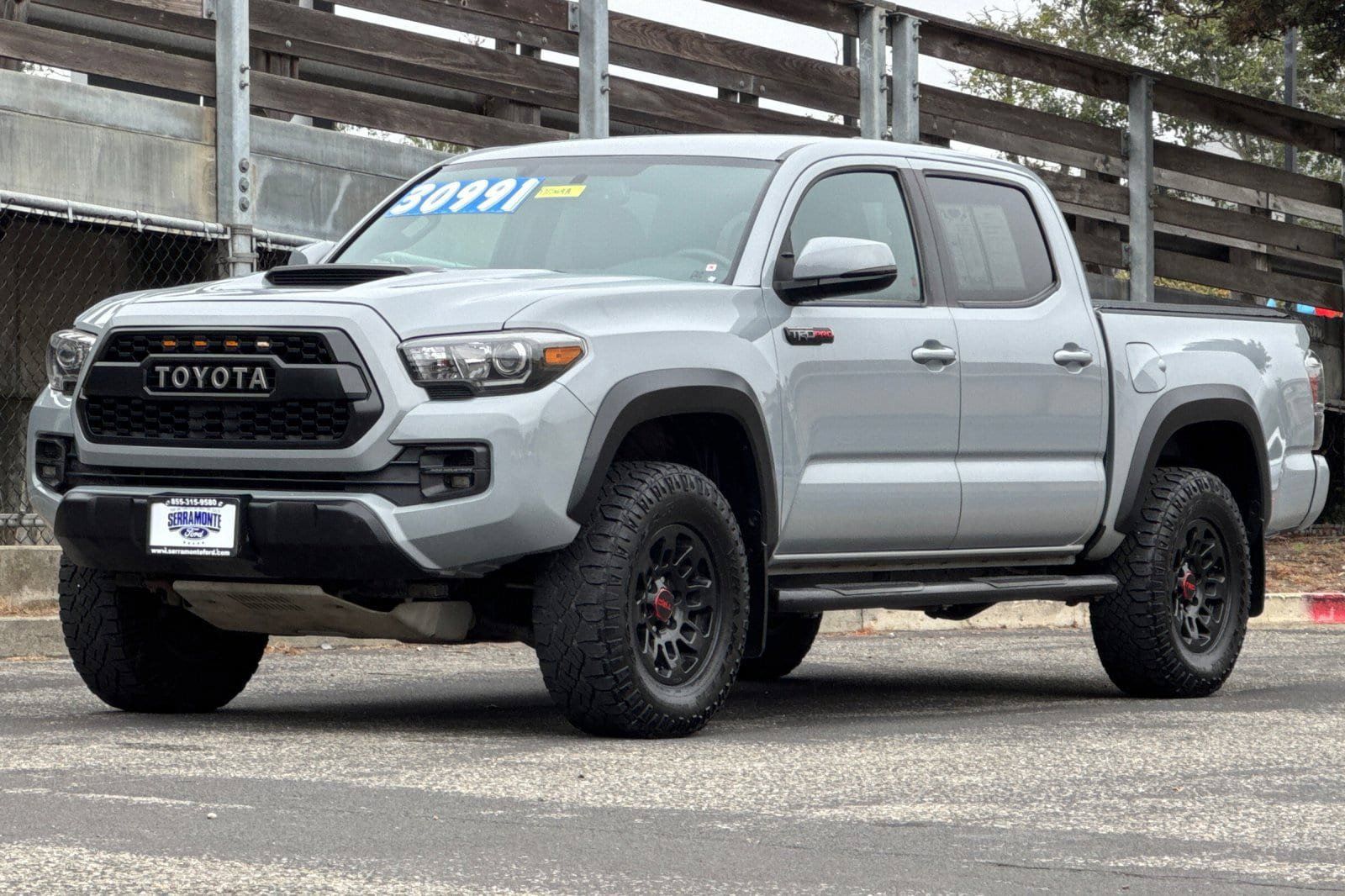 Used 2017 Toyota Tacoma TRD Pro AWD/4WD image 10
