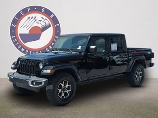 Used 2022 Jeep Gladiator Sport AWD/4WD video 1