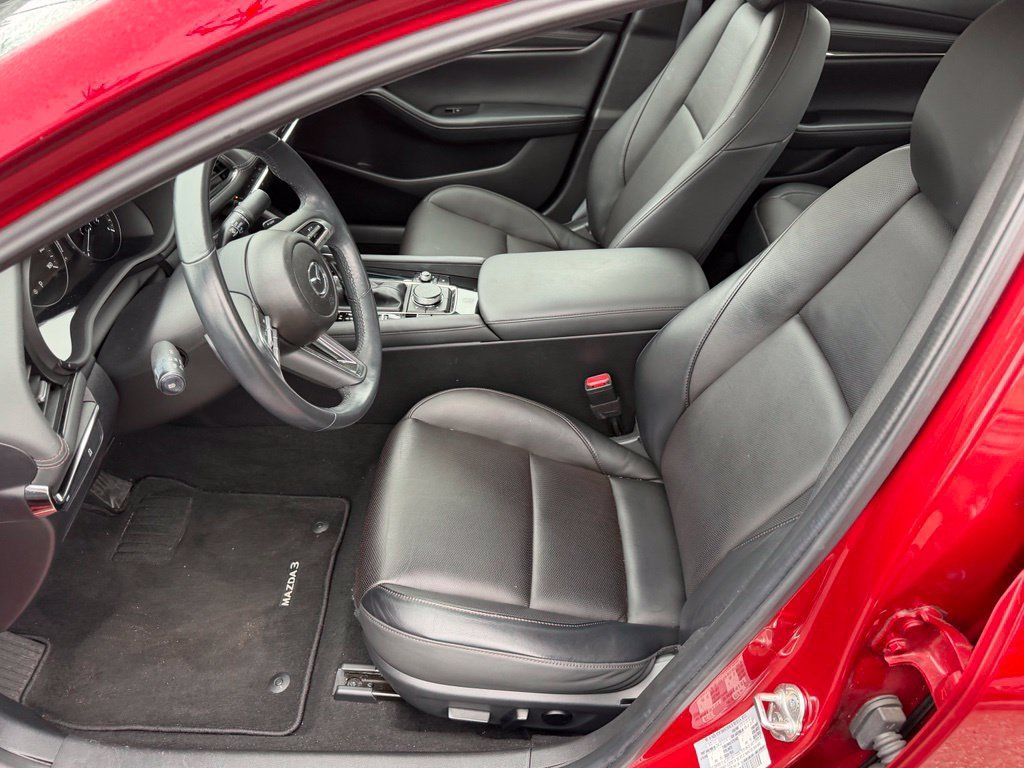 Used 2021 MAZDA MAZDA3 s FWD image 13