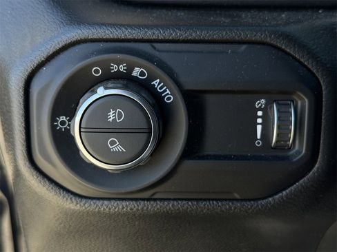 Used 2023 Jeep Gladiator Mojave w/ Trailer Tow Package image 22