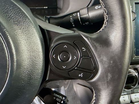 Used 2023 Toyota GR86 Base image 15