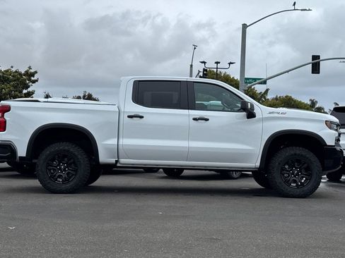 New 2026 Chevrolet Silverado 1500 ZR2 AWD/4WD image 4