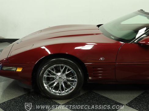 Used 1993 Chevrolet Corvette Convertible RWD image 23