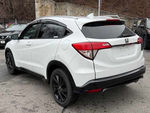 Used 2022 Honda HR-V Sport image 4