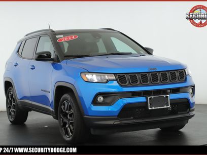 Used 2024 Jeep Compass Latitude w/ Sun and Sound Group