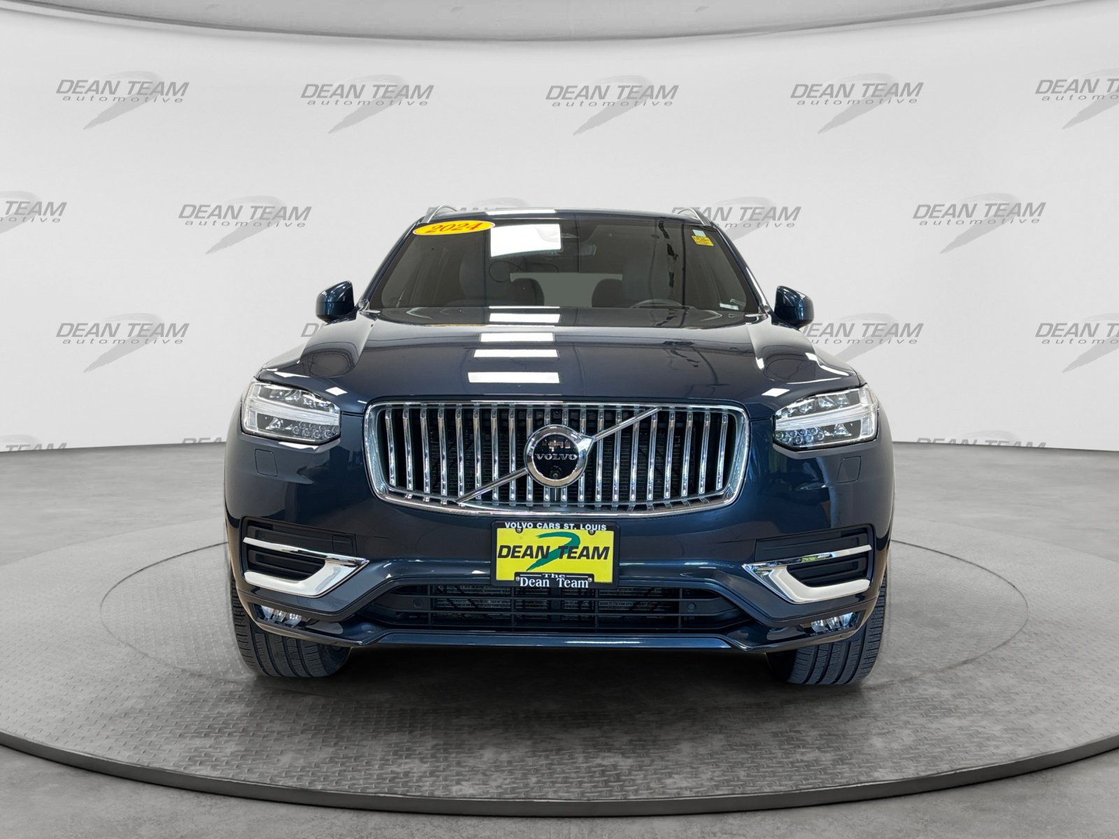 Used 2024 Volvo XC90 B6 Ultimate w/ Protection Package Premier AWD/4WD image 3